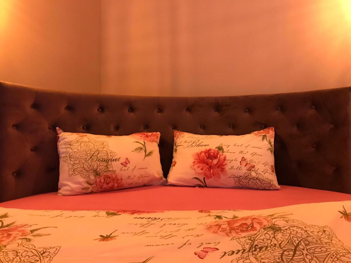 Sweet Pink By Miro Apartment Sinaia Exterior photo