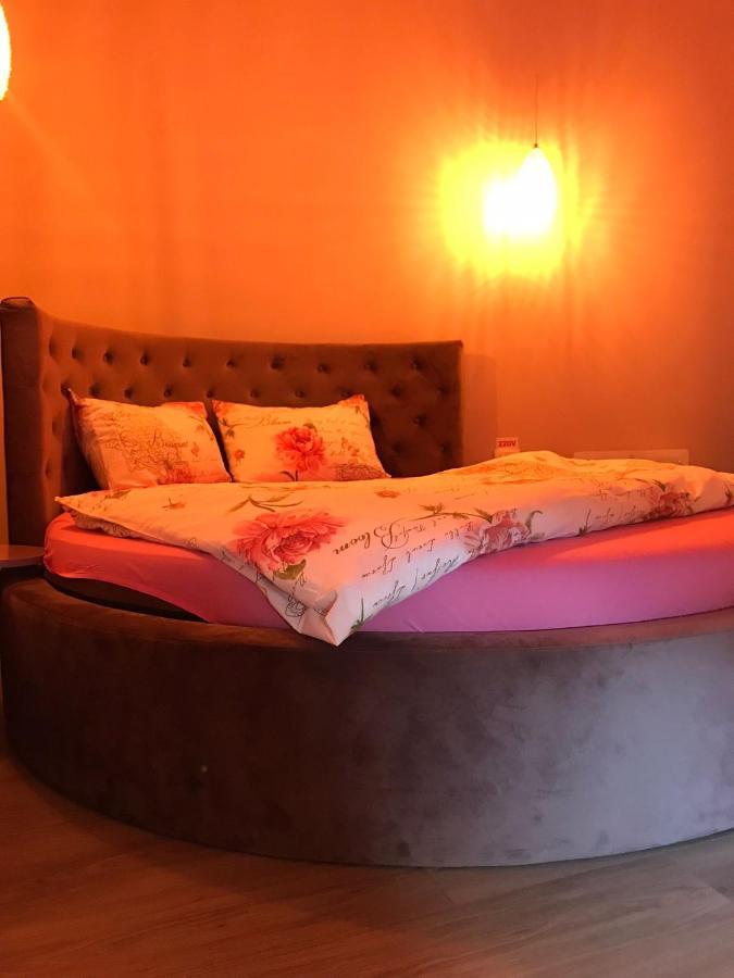 Sweet Pink By Miro Apartment Sinaia Exterior photo